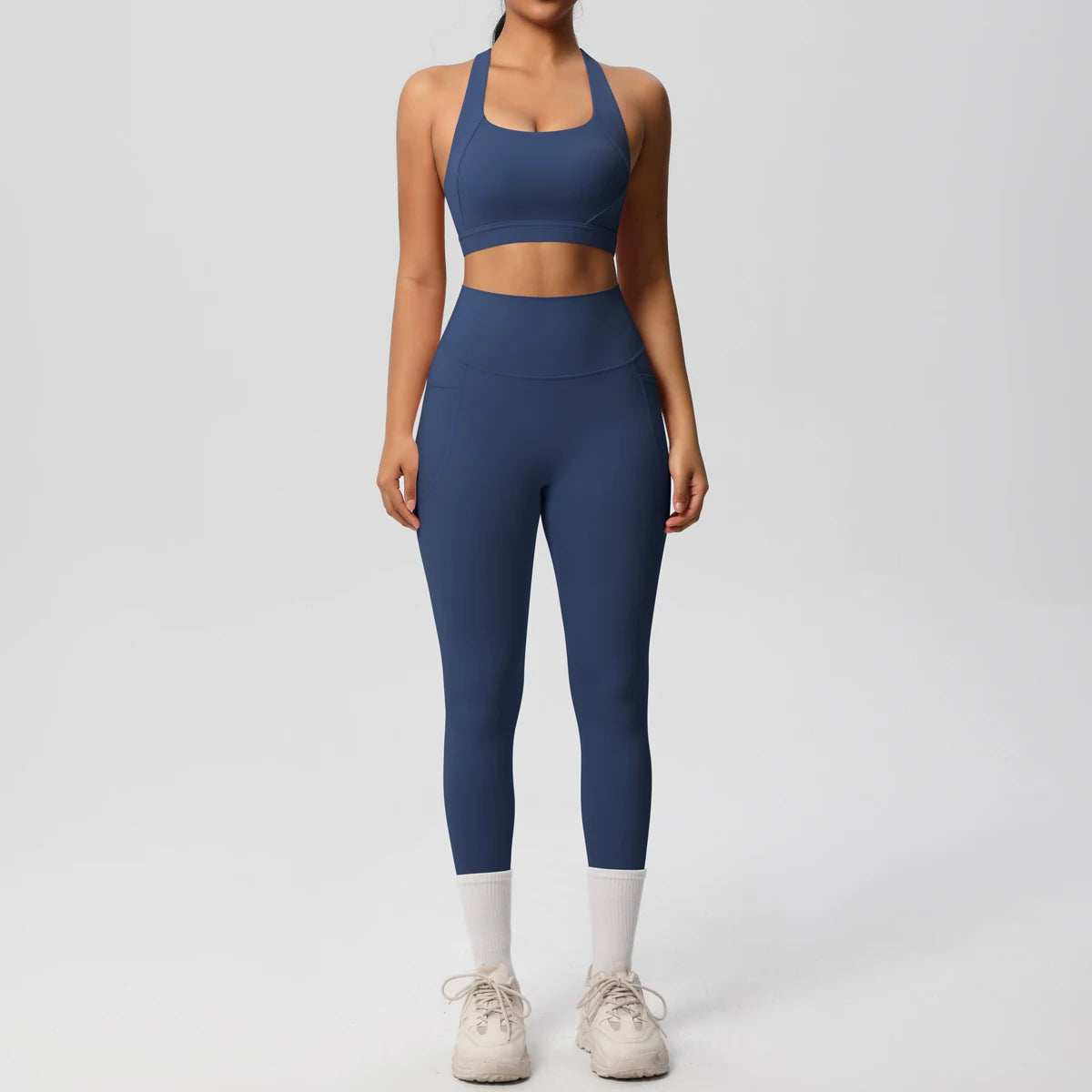 Pocketed Fitness Set – Sports Bra & High-Waist Leggings