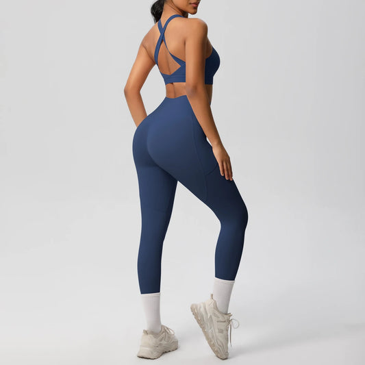 Pocketed Fitness Set – Sports Bra & High-Waist Leggings