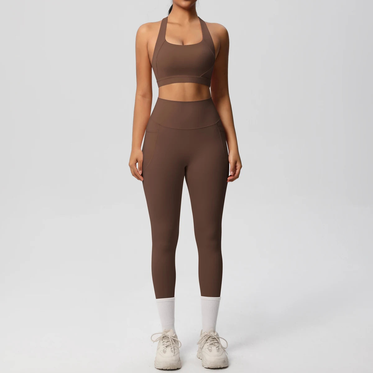 Pocketed Fitness Set – Sports Bra & High-Waist Leggings