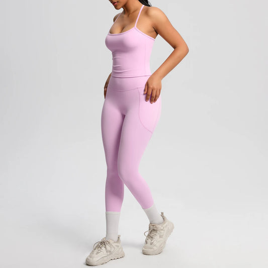 2-Piece Workout Set – Sports Bra & Pocketed Leggings